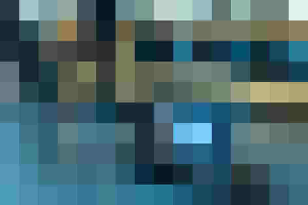 Geöffneter Laptop mit Logo von PC-OK auf dem Deckel.