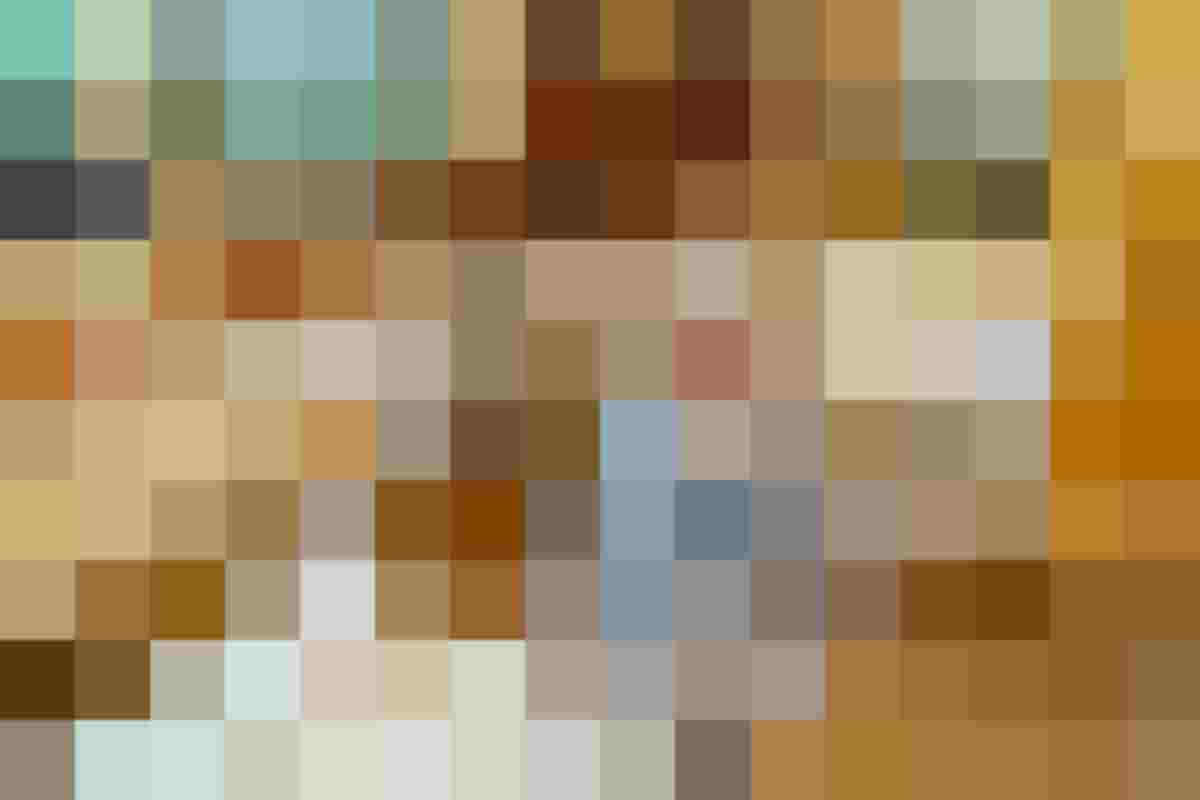 Auszubildende der Tischlerei beim Schleifen von Holzteilen.