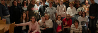 Gruppenfoto BewohnerInnen und BetreuerInnen von wohnenanderskompetent